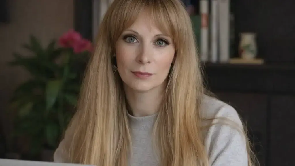 Праздничная депрессия признаки и как помочь себе. 4 шага самопомощи.